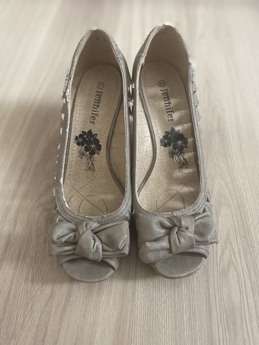 Buty czółenka na koturnie letnie bez noska kokardka