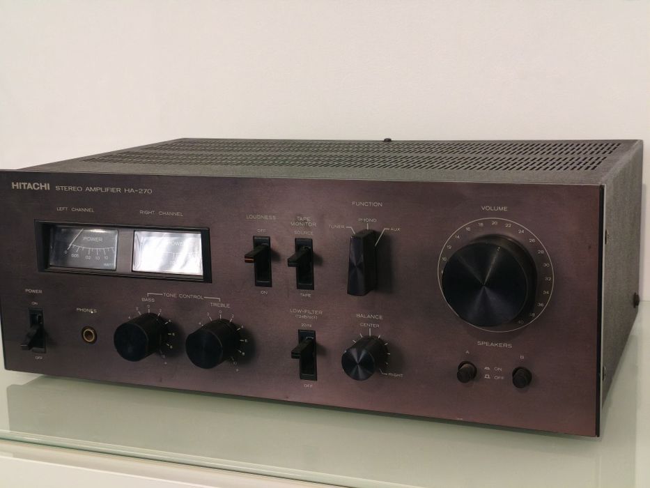 Hitachi HA-270 wzmacniacz stereo