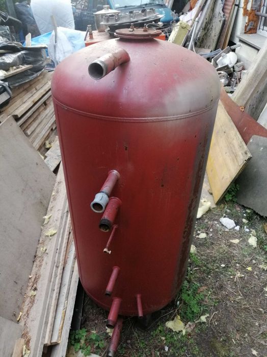 Zbiornik 400 l z wężownicą.