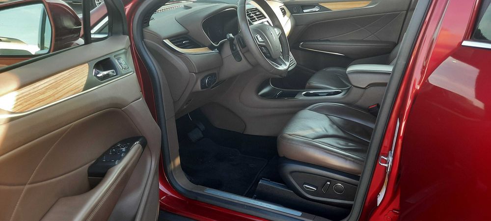 Продам пригнаний з США автомобіль преміум класу LINCOLN MкC AWD