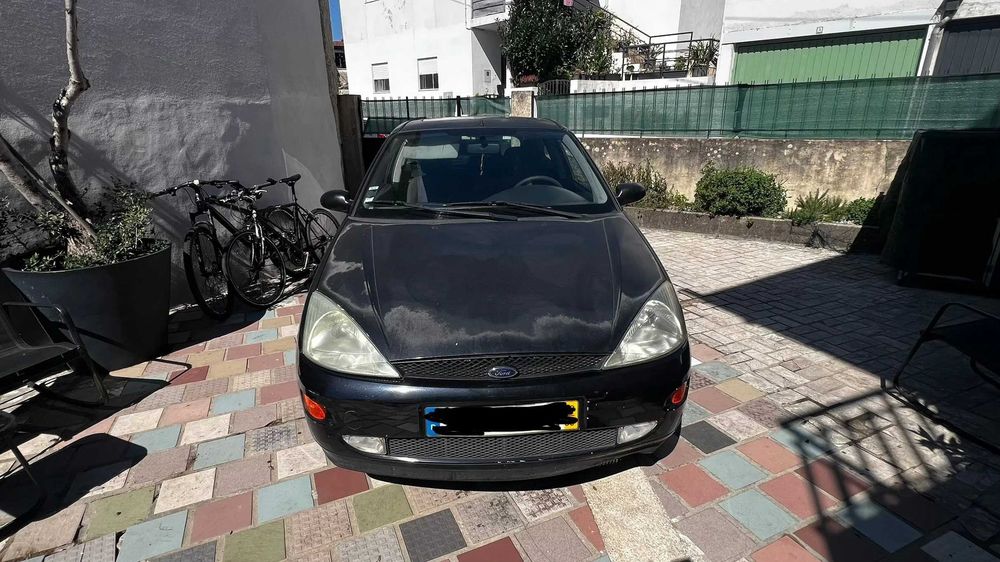 Ford Focus 1.4 16v — photo 2