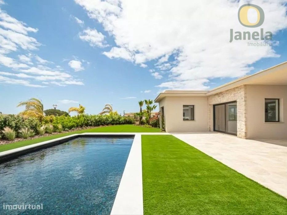 Luxuosa Residência T5 em Faro, frente à Ria Formosa