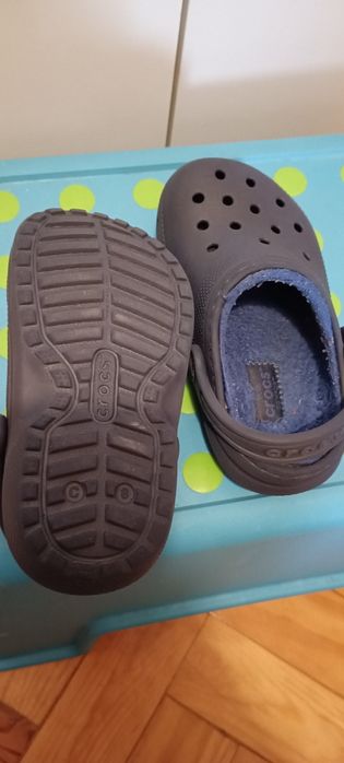 Crocs criança, forrados, tamanho 24-25
