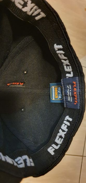 Czapka z daszkiem kolor czarny rozmiar L/XL stan bardzo dobry