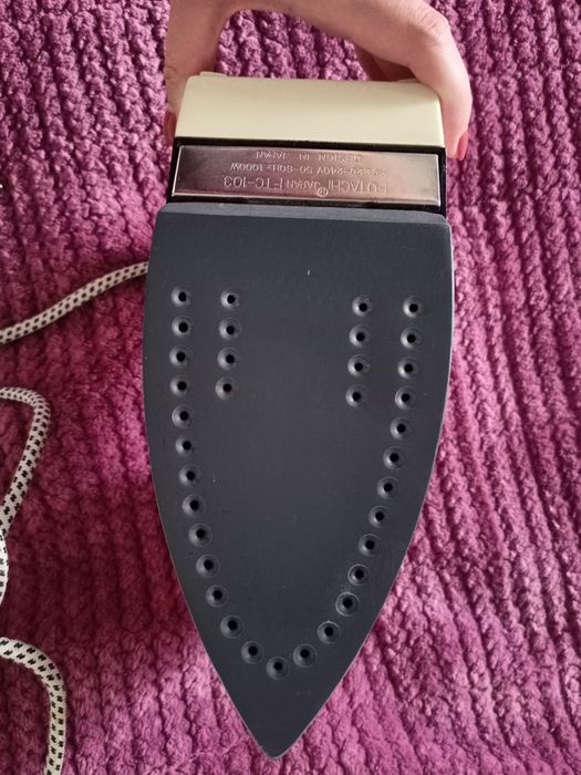 Продам робочу праску Futachi, на запчастини