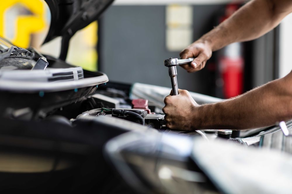Serwis samochodowy mechanika naprawa samochodów osobowych
