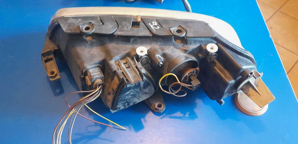 Lampa przednia lewa prawa przód prawy lewy Vw Passat B5 FL europa