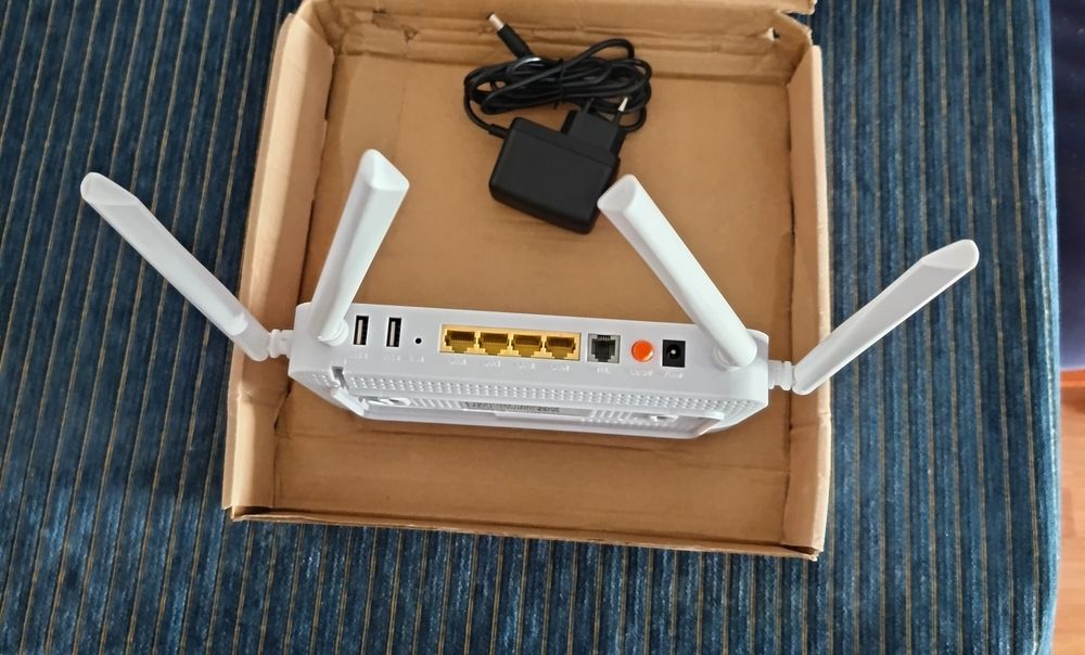 Router para fibra óptica Novo na caixa