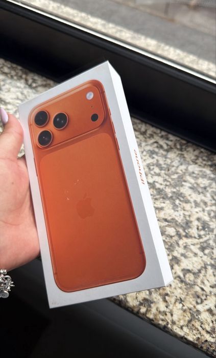 Vendo iphone 17 pro max 256 novo