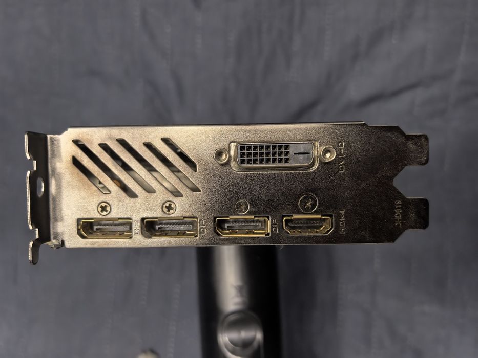 Видеокарта Nvidia GeForce 1080ti