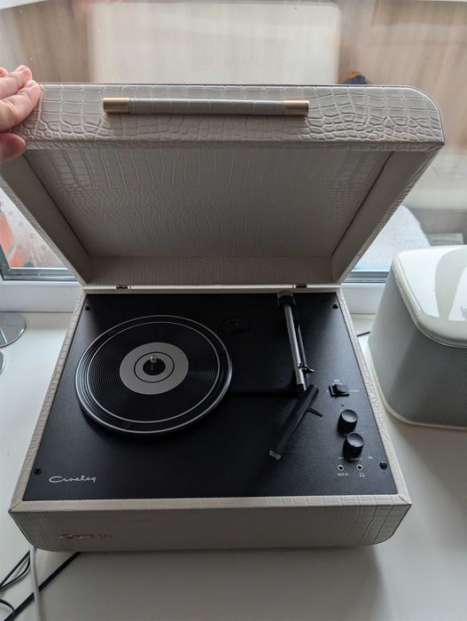 Програвач Crosley Merkury (Cream Croc)