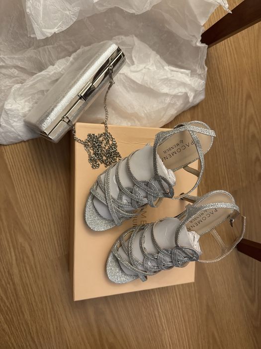Sapatos e bolsa