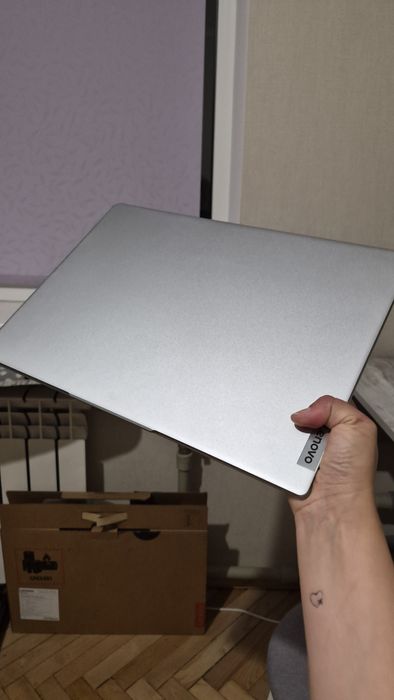 Ноутбук Lenovo IdeaPad Slim 5 16IAH8