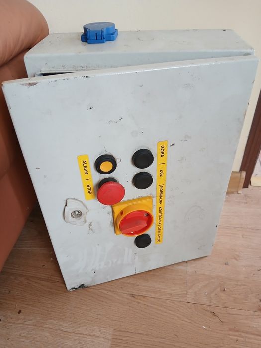 Skrzynka elektryczna do sprezarki