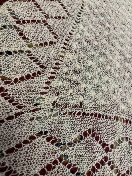 Chusta ręcznie robiona z wełny