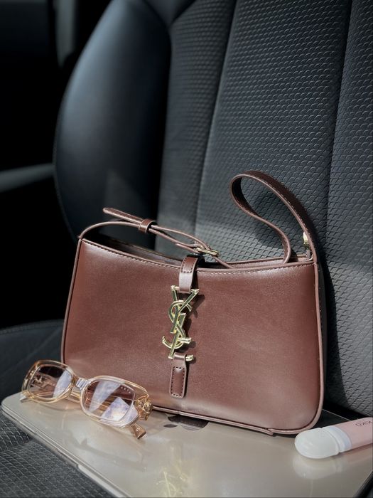 Коричнева сумочка Yves Saint Laurent