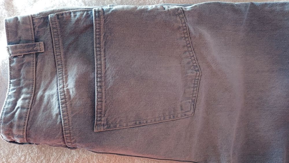 Spodnie damskie Baggy jeans Cropp XL