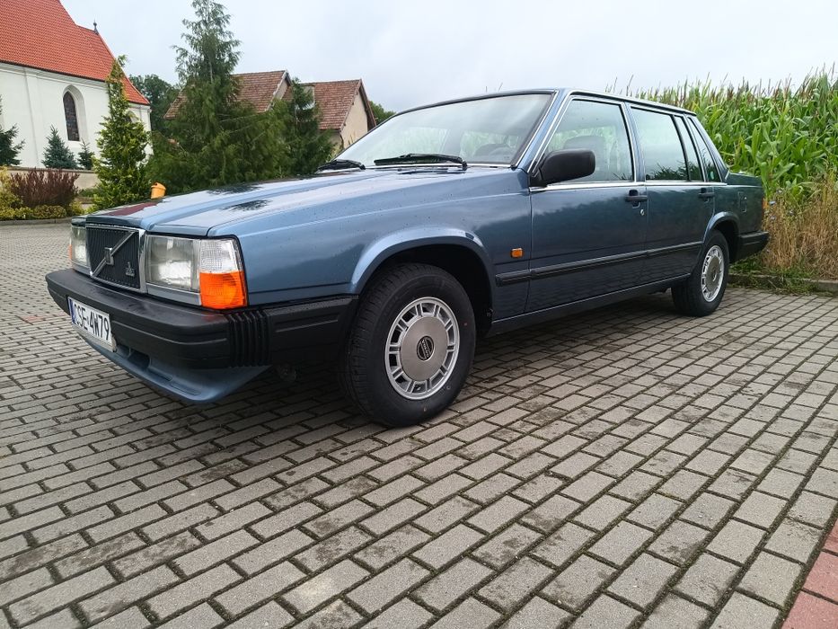 Ładne Volvo 740GL