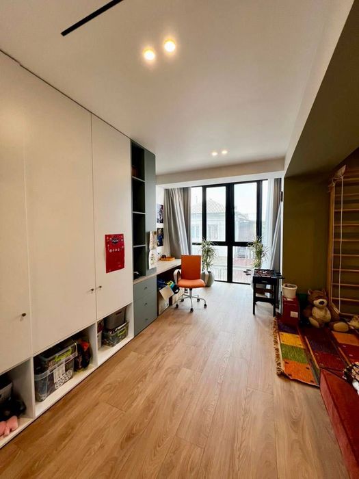 Продам 5к квартиру 190м 235.000$