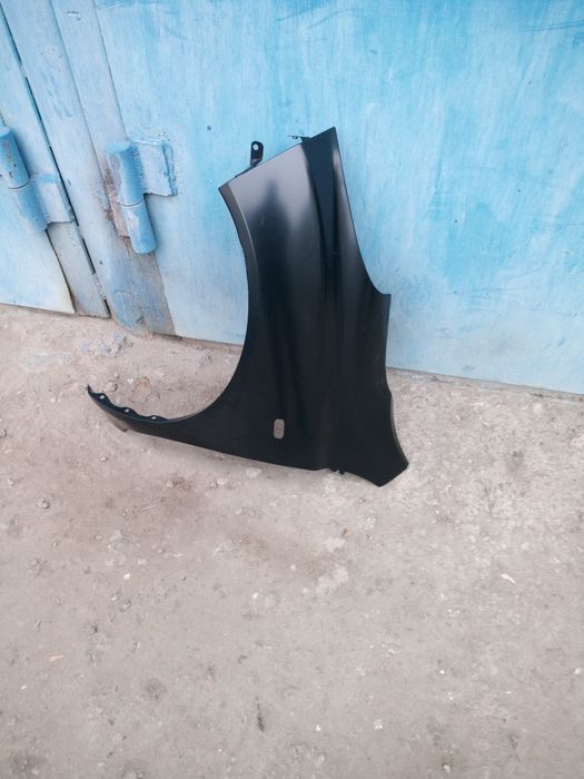 Крило Nissan Micra