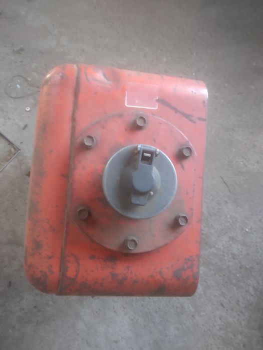 Паливний бак на минi ескаватор