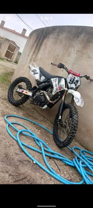 Vendo ou troco por outra moto se monte mais acerto