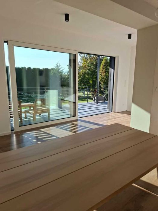 Wynajmę 1/2 domu, Wysoki Standard  4 pokoje dostęp do ogródka, garaż !