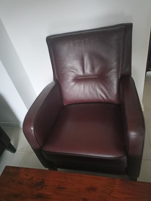 Zestaw skórzanych mebli wypoczynkowych