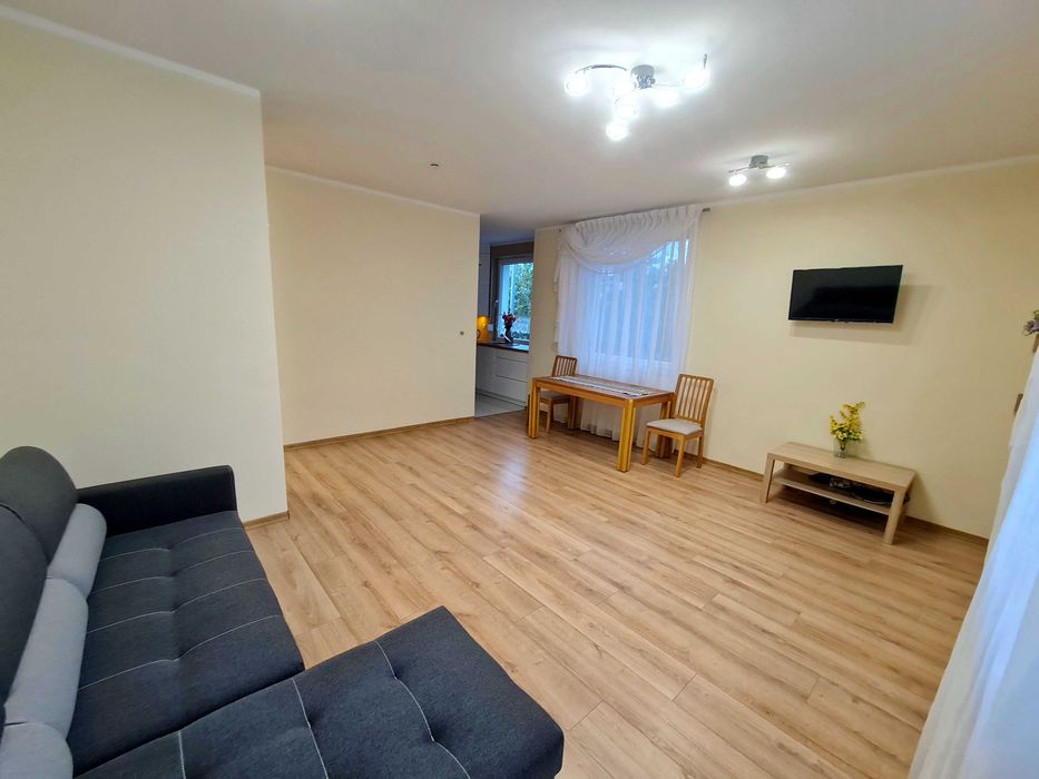 Komfortowe Mieszkanie 65 m² | 3 pokoje | wysoki parter | komórka lokatorska | Garaż podziemny | taras | 7 okien | Smardzowska | Wojszyce