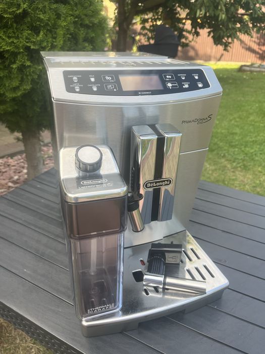 Кавоварка DeLonghi PrimaDonna Evo з Німеччини