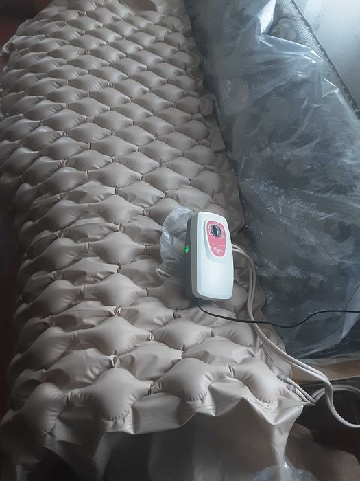 продаю протипролежний матрац з компресором