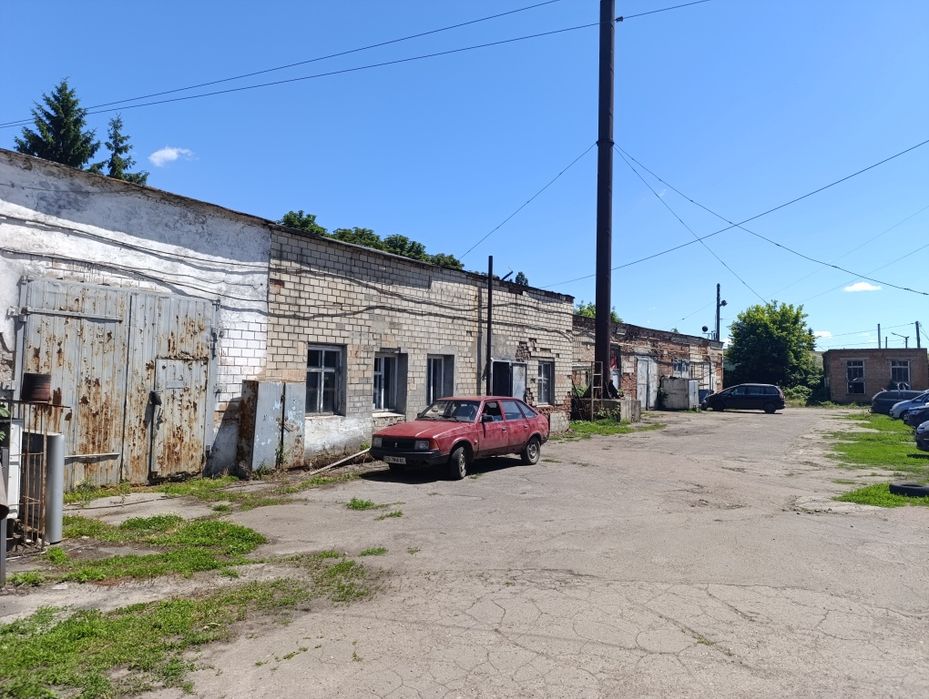 Продаж автосалону та станції технічного обслуговування