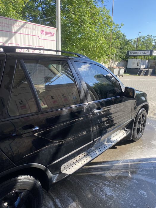 Продам BMW X5 e53
