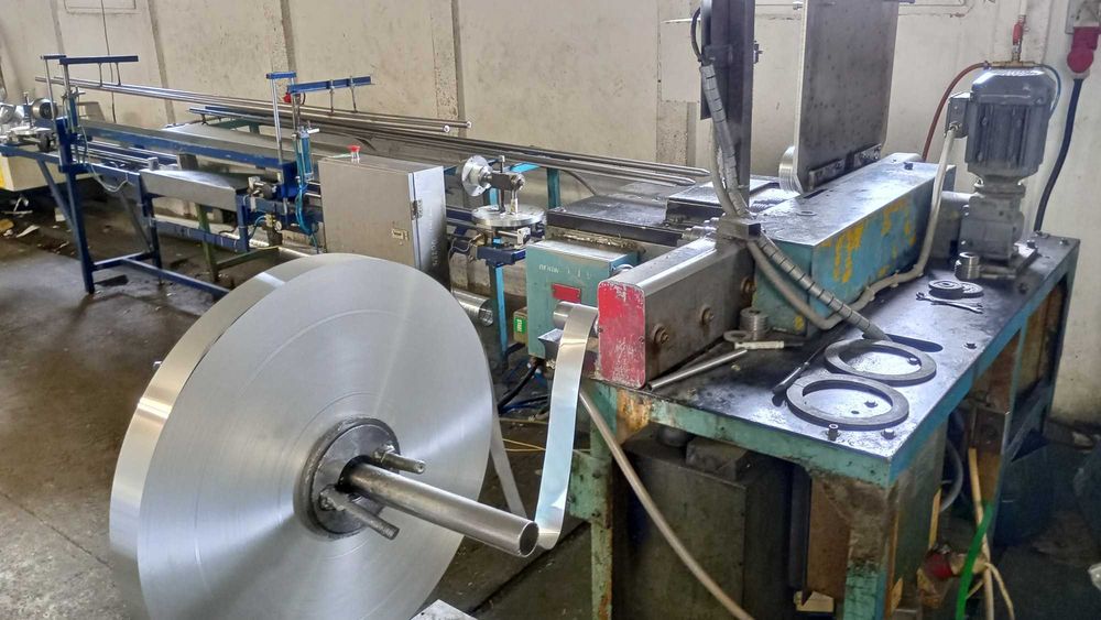 Linia do rur ALUFLEX/SPIRO ST-IV/18 ze ściskaczem