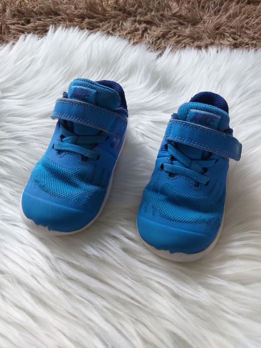 дитячі кросівки Nike 23.