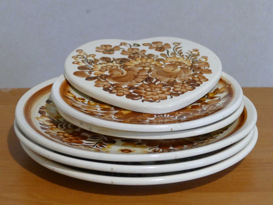 talerze ozdobne wiszace fajans zf koło PRL
