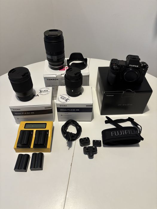 Zestaw Aparat Fuji X-H2S czarny plus 3 obiektywy