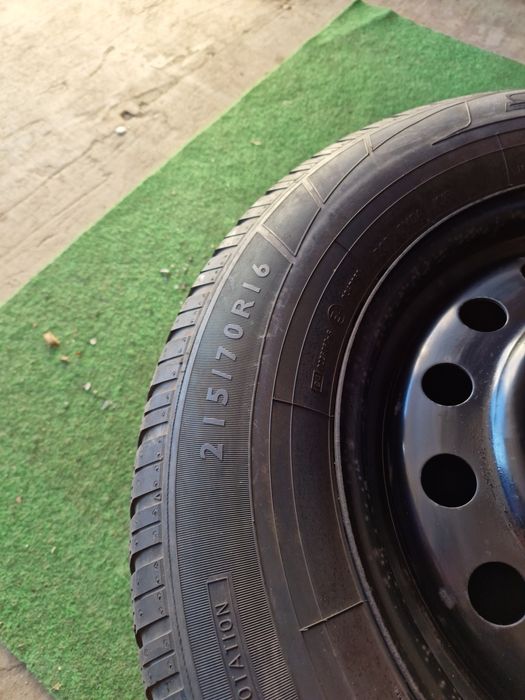 Opony zimowe 215/70/16 Dunlop Komplet