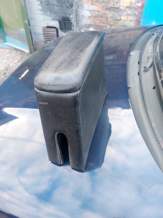 Продам подлокотник Ваз класика