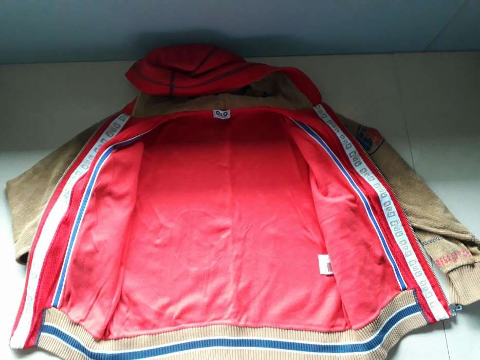 Casaco D&G tamanho 8 anos