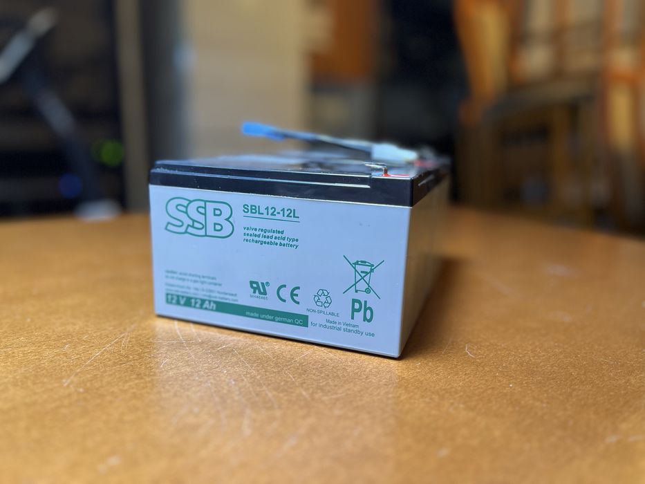 UPS APC Smart UPS 1000 SMT1000i.