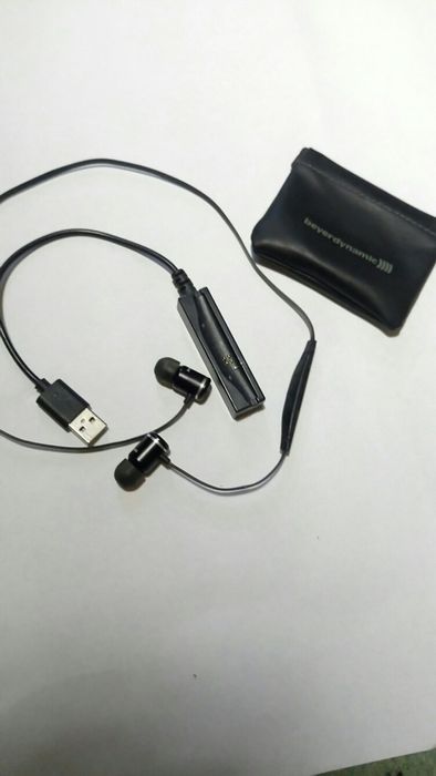 Наушники  Beyerdynamic Custom street
