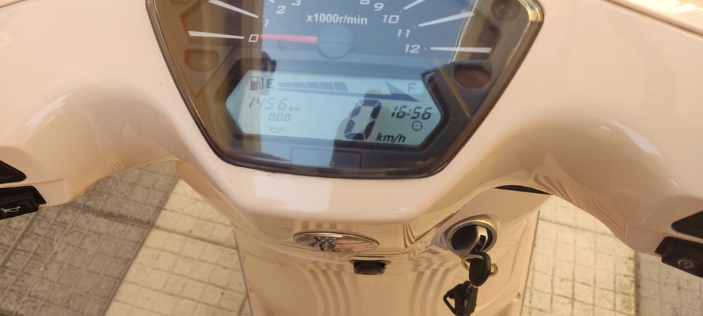 Moto 125 UM Chill