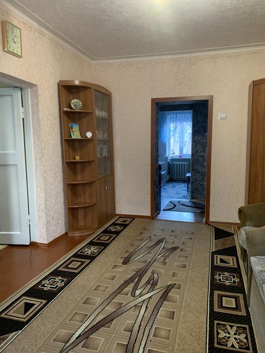 Сдам 2-комнатную квартиру на Правом берегу, район 22 школы.
