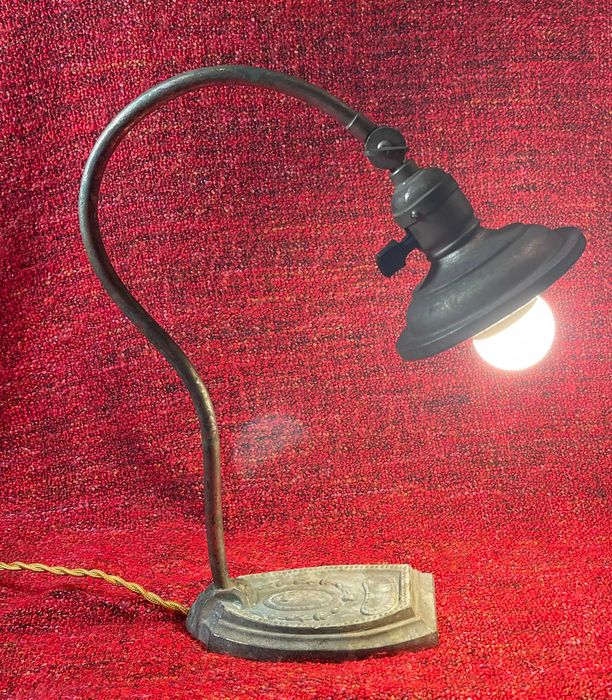 candeeiro de mesa art nouveau