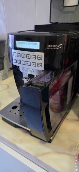 Máquina de café delonghi Magnifica S cappuccino