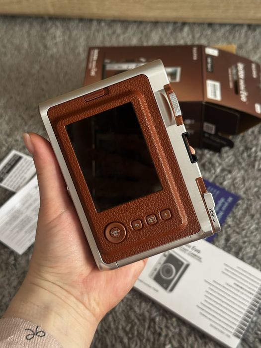 Instax mini Evo castanho