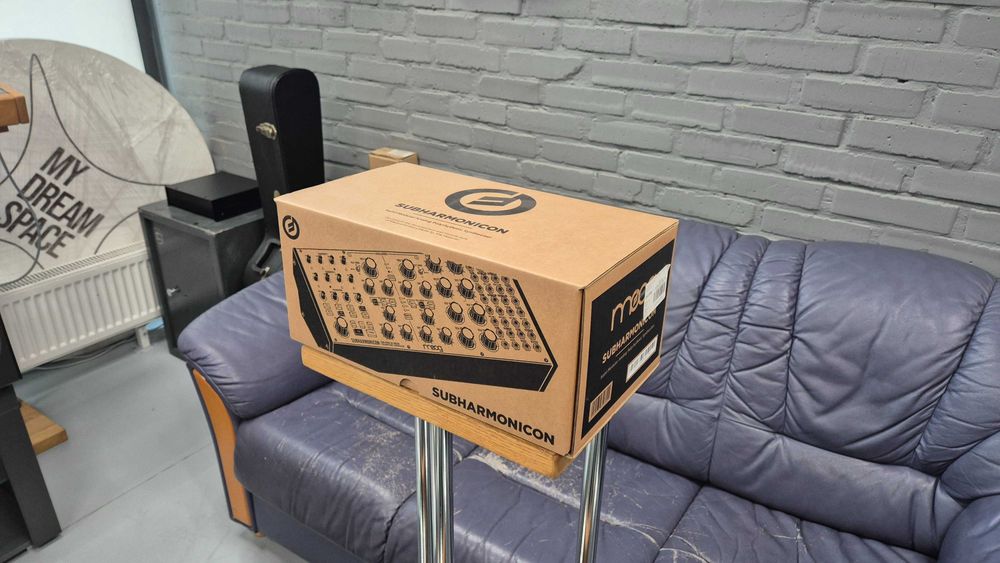 MOOG SUBHARMONICON Синтезатор аналоговий