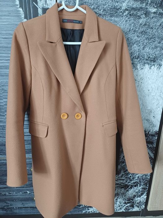 Płaszczyk jesienno/zimowy r.38 40% wełny