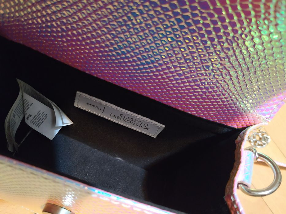 Srebrna holograficzna torebeczka Sinsay